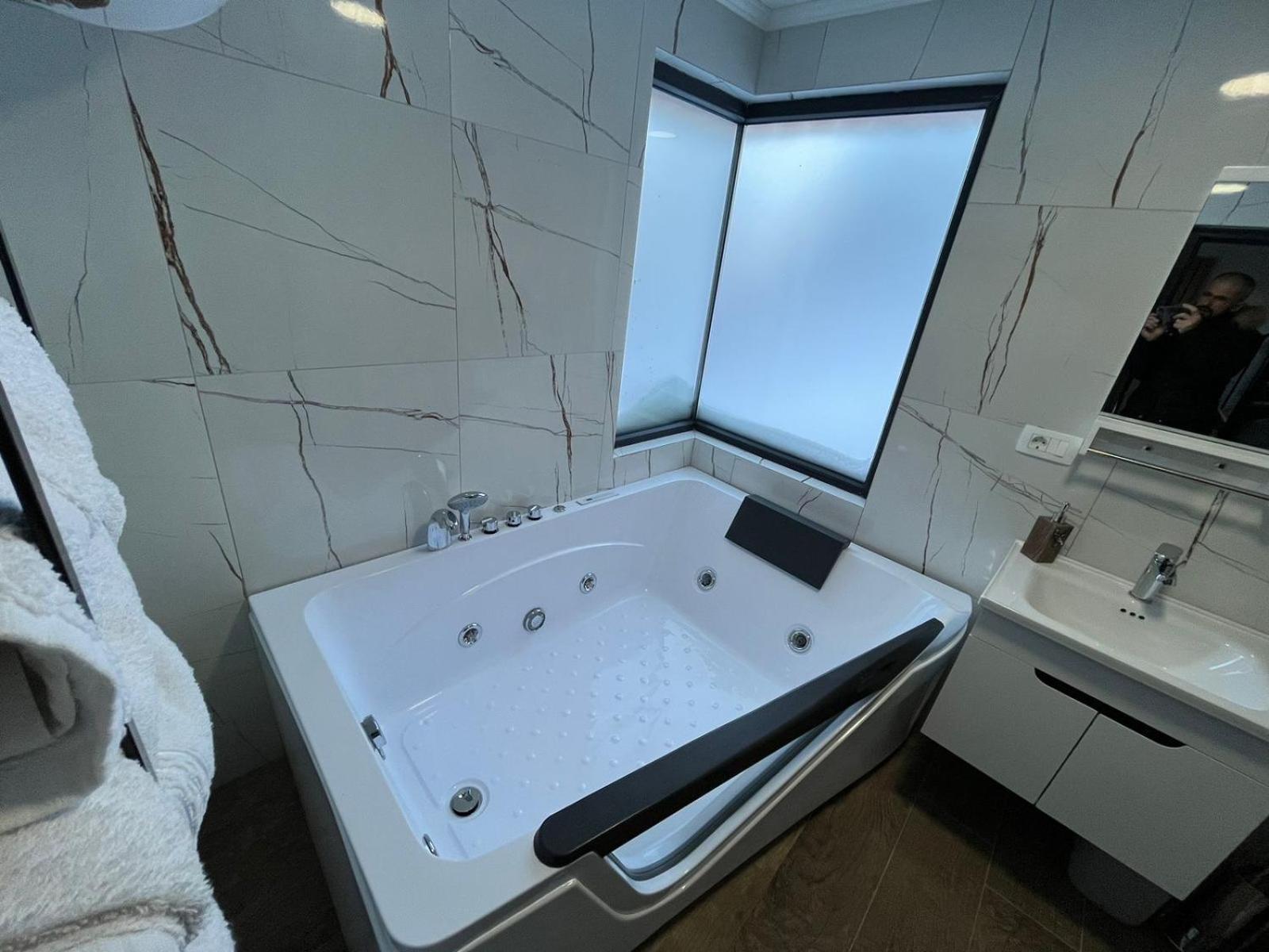 Bujtinat Lisa Apartman Boge Kültér fotó
